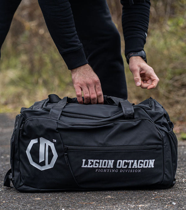 Torba sportowa Legion Octagon Fighting Division z funkcją plecaka